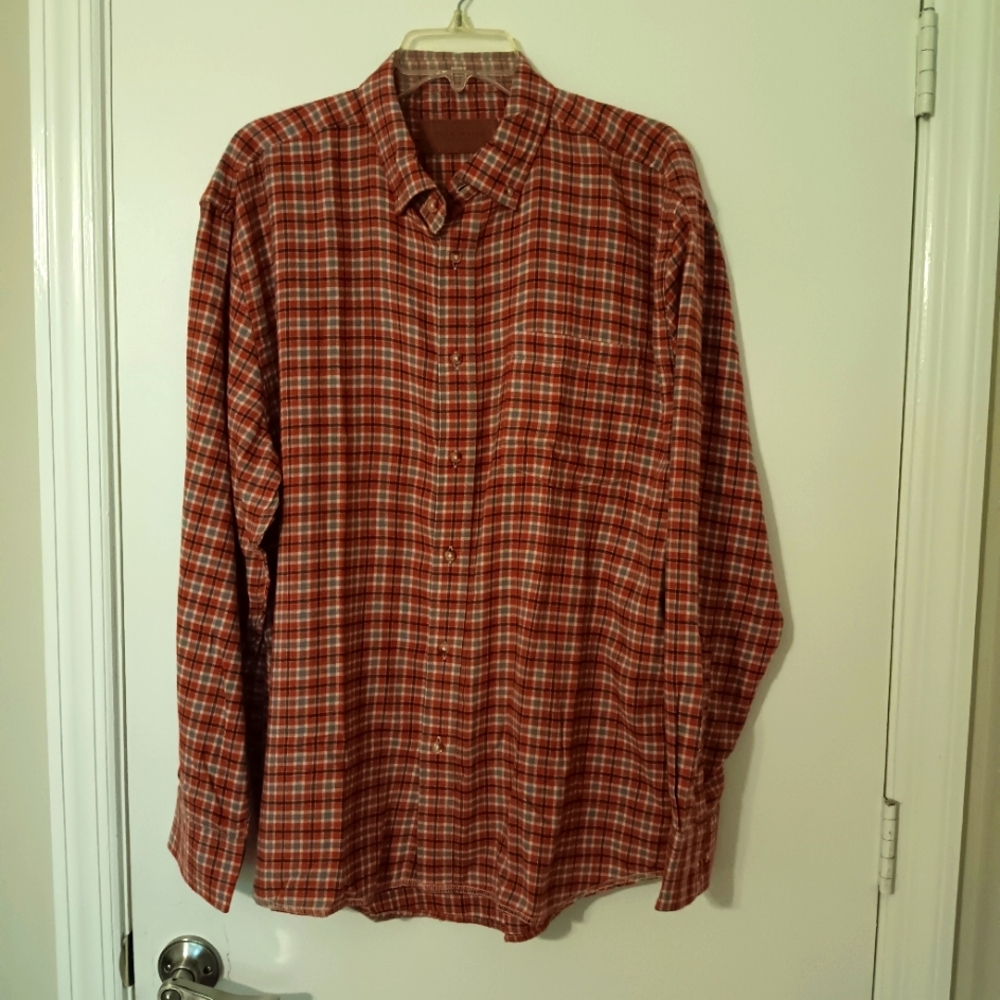 Clearwater Outfitter Men Long Sleeves Size L Button-Down Orange Blue Plaid Shirt